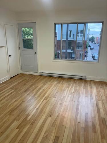 1 bedroom apartment for rent in Montreal - Villeray–Saint-Michel–Parc-Extension — photo 2