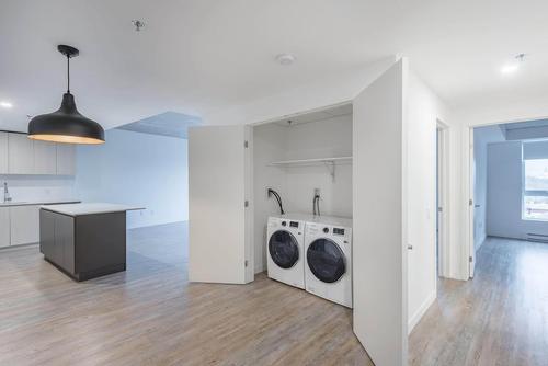2 bedrooms apartment for rent in Laval — photo 8