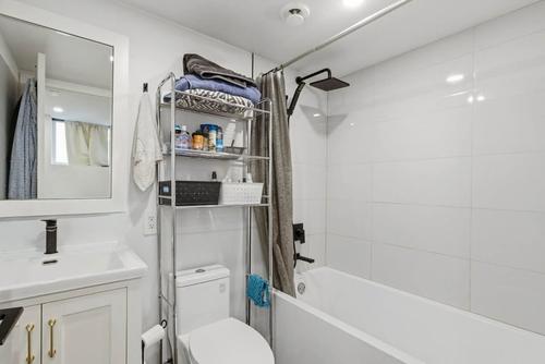 Studio for rent in Montreal - Côte-des-Neiges–Notre-Dame-de-Grâce — photo 6
