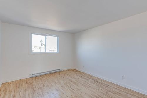 2 bedrooms apartment for rent in Laval — photo 7