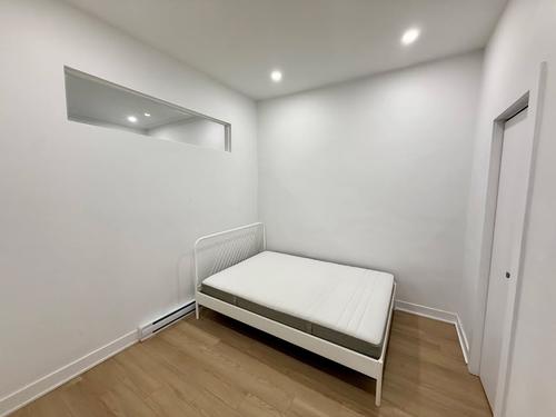 4 bedrooms apartment for rent in Montreal - Mercier–Hochelaga-Maisonneuve — photo 8