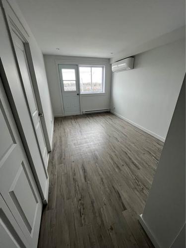 2 bedrooms apartment for rent in Laval — photo 9