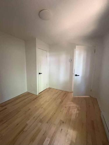 4 bedrooms apartment for rent in Montreal - Le Plateau-Mont-Royal — photo 12