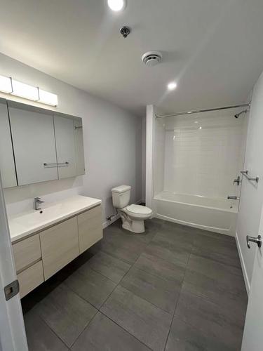2 bedrooms apartment for rent in Laval — photo 2