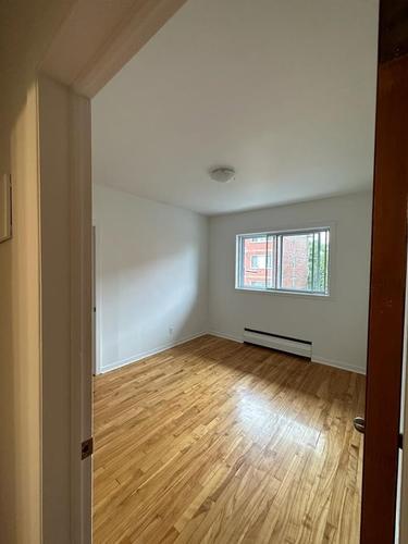 1 bedroom apartment for rent in Montreal - Saint-Laurent — photo 4