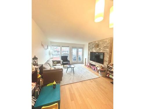 Appartement de 2 chambres à louer à Montreal - Villeray–Saint-Michel–Parc-Extension — photo 2