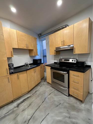 4 bedrooms apartment for rent in Montreal - Ville-Marie — photo 7