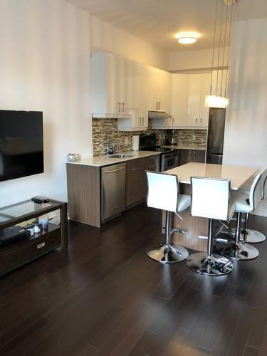 Appartement de 4 chambres à louer à Montréal — photo 8