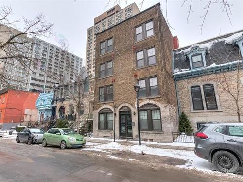 1 bedroom apartment for rent in Montreal - Ville-Marie — photo 2