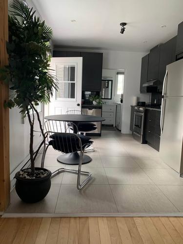 2 bedrooms apartment for rent in Laval — photo 2