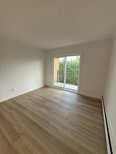 2 bedrooms apartment for rent in Sherbrooke — photo 5