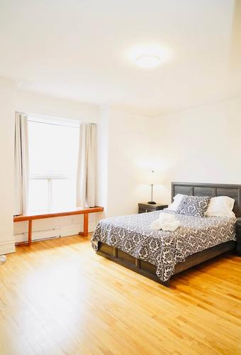 5 bedrooms apartment for rent in Montréal — photo 6