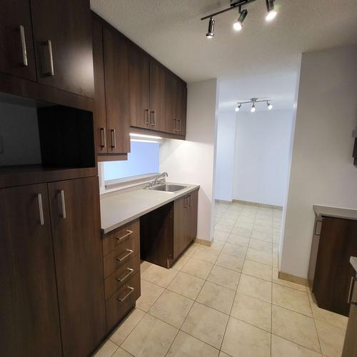 Appartement de 2 chambres à louer à Québec - Sainte-Foy–Sillery–Cap-Rouge — photo 2
