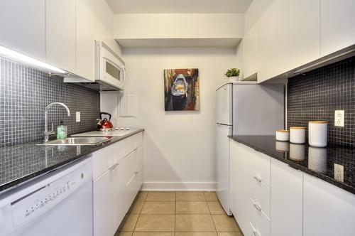 Studio for rent in Montreal - Ville-Marie — photo 3