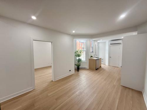 4 bedrooms apartment for rent in Montreal - Mercier–Hochelaga-Maisonneuve — photo 6