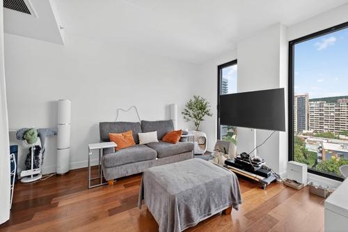 2 bedrooms apartment for rent in Montreal - Ville-Marie — photo 2
