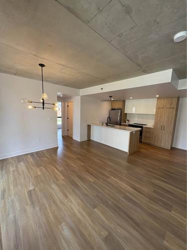 3 bedrooms apartment for rent in Laval — photo 9