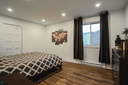 4 bedrooms apartment for rent in Laval — photo 10