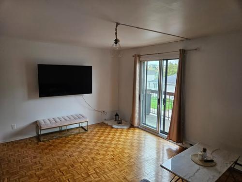 2 bedrooms apartment for rent in Laval — photo 2
