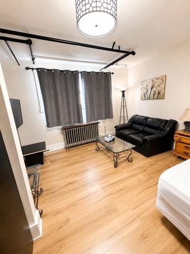 Studio for rent in Sherbrooke — photo 4