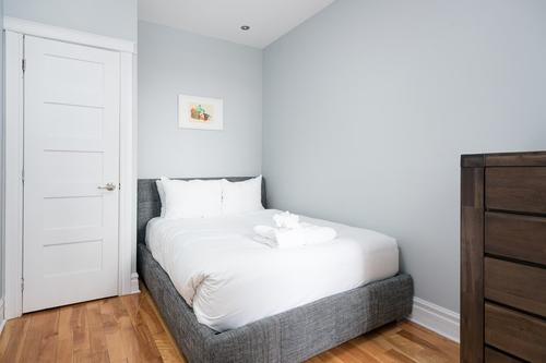 4 bedrooms apartment for rent in Montreal - Le Plateau-Mont-Royal — photo 7