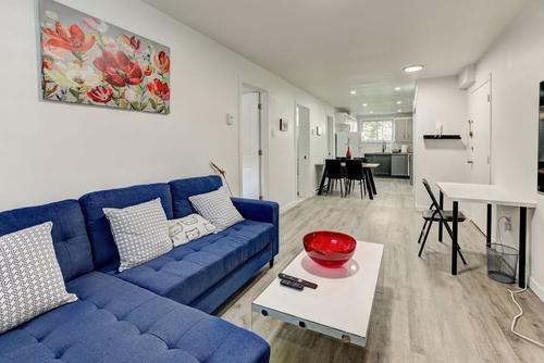 2 bedrooms apartment for rent in Laval — photo 2