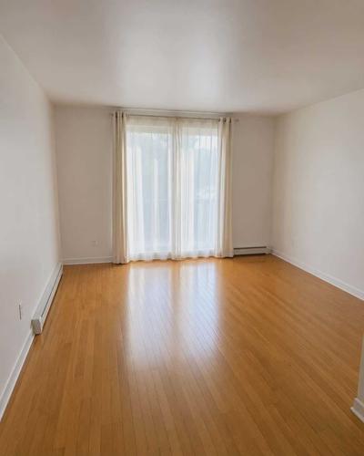 Appartement de 3 chambres à louer à Québec - Sainte-Foy–Sillery–Cap-Rouge — photo 4