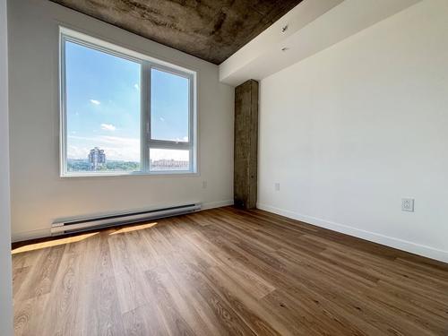 2 bedrooms apartment for rent in Laval — photo 6