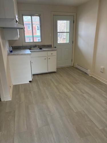 2 bedrooms apartment for rent in Laval — photo 2