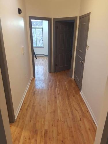 4 bedrooms apartment for rent in Montreal - Le Plateau-Mont-Royal — photo 12