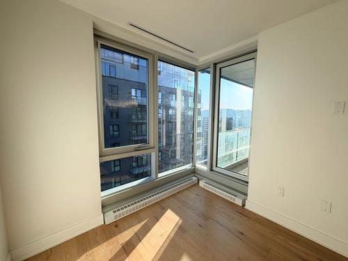 2 bedrooms apartment for rent in Montreal - Ville-Marie — photo 12
