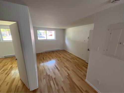 2 bedrooms apartment for rent in Laval — photo 2
