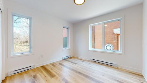 2 bedrooms apartment for rent in Laval — photo 11