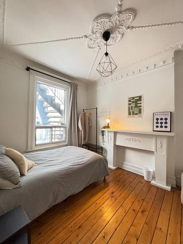 4 bedrooms apartment for rent in Montreal - Le Plateau-Mont-Royal — photo 8