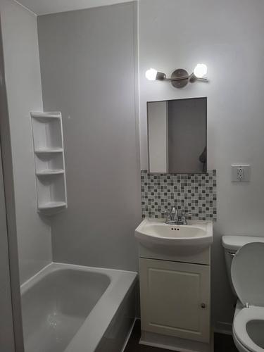 3 bedrooms apartment for rent in Montreal - Verdun — photo 8