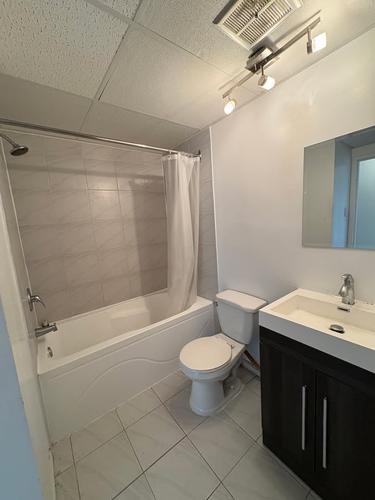 2 bedrooms apartment for rent in Sherbrooke — photo 5