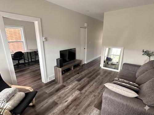 3 bedrooms apartment for rent in Sherbrooke — photo 6