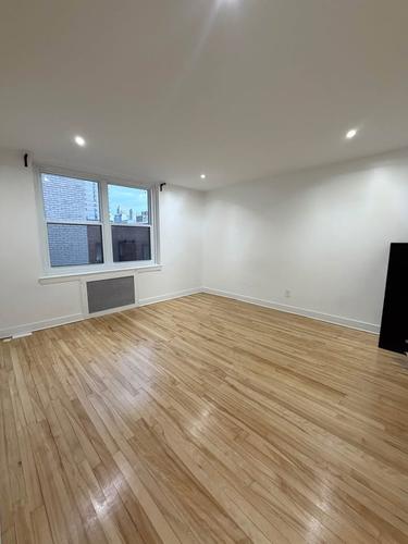 2 bedrooms apartment for rent in Montreal - Ville-Marie — photo 11