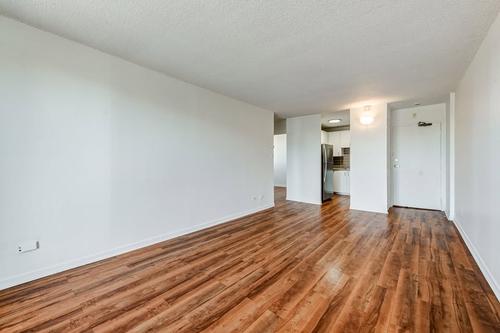 2 bedrooms apartment for rent in Montreal - Ville-Marie — photo 2