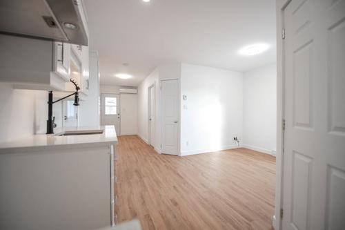 2 bedrooms apartment for rent in Sherbrooke — photo 4