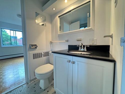 2 bedrooms apartment for rent in Montréal — photo 15
