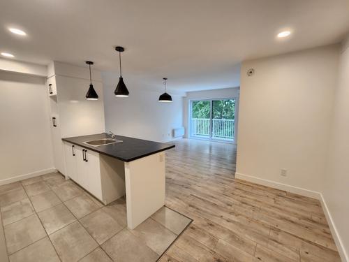 Appartement de 3 chambres à louer à Québec - Sainte-Foy–Sillery–Cap-Rouge — photo 3