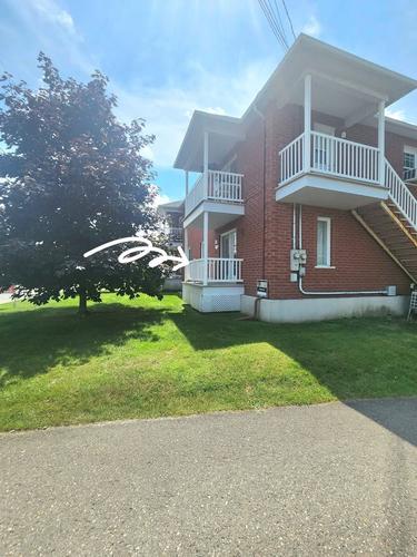 3 bedrooms apartment for rent in Sherbrooke — photo 3
