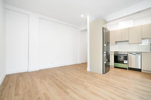 Studio for rent in Montreal - Côte-des-Neiges–Notre-Dame-de-Grâce — photo 4