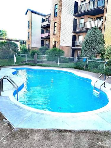 2 bedrooms apartment for rent in Laval — photo 12