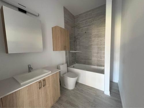 2 bedrooms apartment for rent in Laval — photo 12