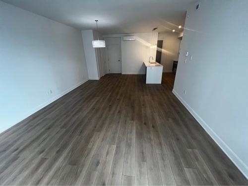 2 bedrooms apartment for rent in Laval — photo 10