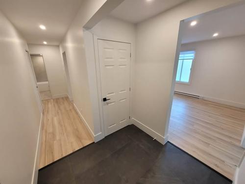 2 bedrooms apartment for rent in Laval — photo 6