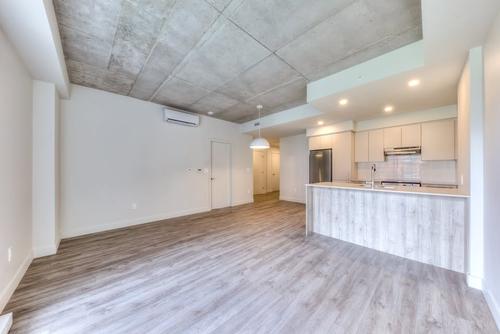 Appartement de 1 chambre à louer à Montreal - Saint-Laurent — photo 2