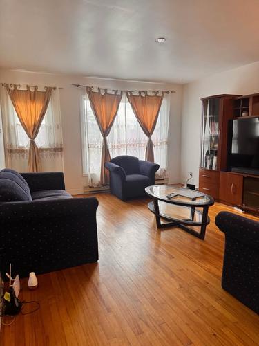 3 bedrooms apartment for rent in Laval — photo 2